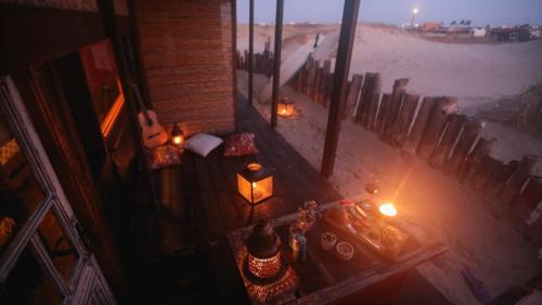 an overhead view of a room with a view of the beach at Narakan Cabo Polonio in Cabo Polonio
