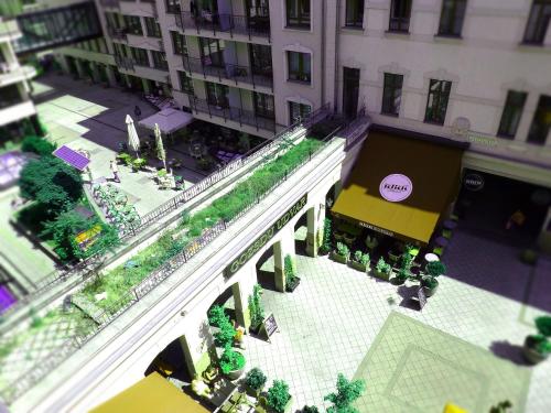  Gozsdu Apartment -  Chambre  photo :   Tea/Coffee maker    Minibar    Bath                           