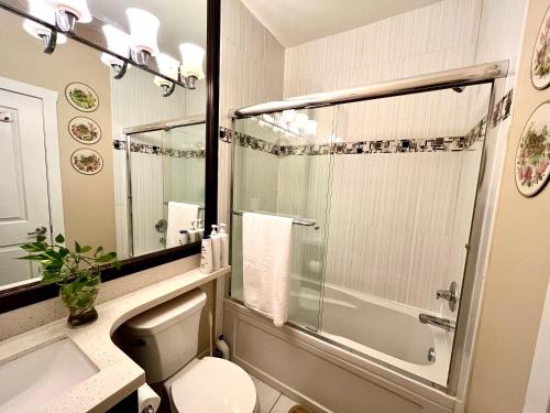 Private Guest Suite With Backyard – Photos 4