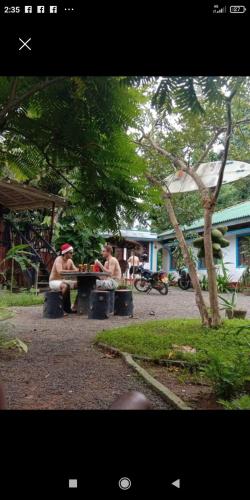 Taman di luar My House Ahangama