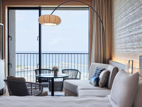 Posezení v ubytování Okinawa Prince Hotel Ocean View Ginowan