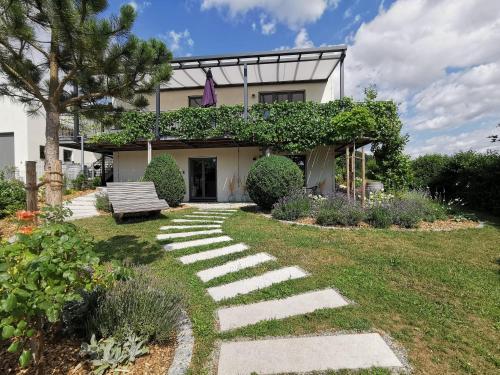 Κήπος έξω από το 137hideaway Ferienwohnung Eichstätt