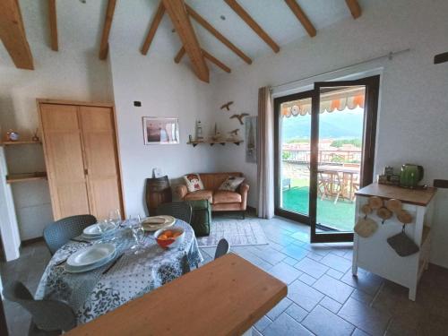 Welcoming apartment in Germignaga with terrace