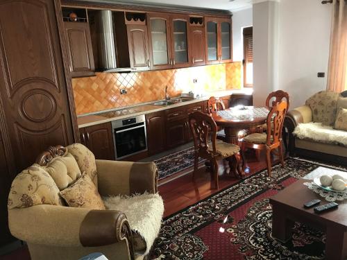 Η κουζίνα ή μικρή κουζίνα στο Vila DAENA