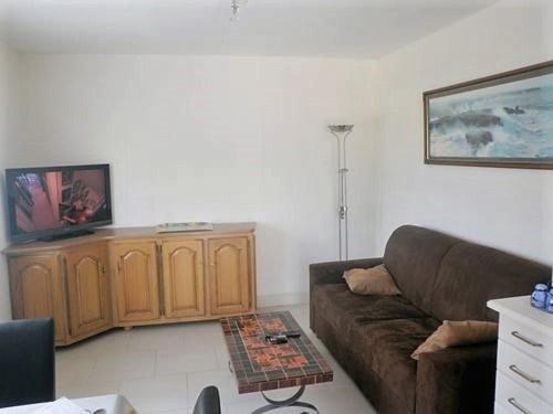 Photo de la galerie de l'établissement Saint Palais sur Mer - MAISON située rue des Ecoles - AU CALME, à Saint-Palais-sur-Mer