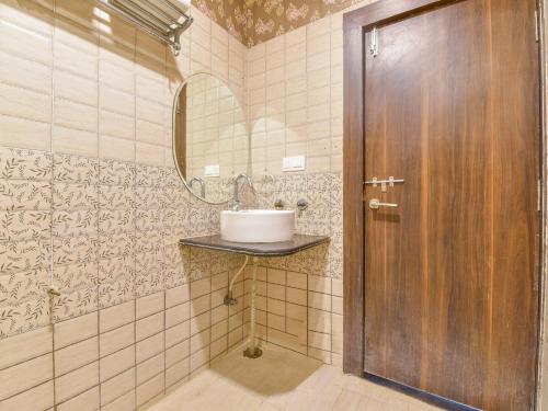 Ένα μπάνιο στο Hotel Dosa plaza