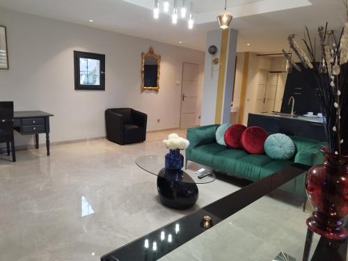 Photo de la galerie de l'établissement Appartement Luxe dans Villa Borghese La Boisse, à La Boisse