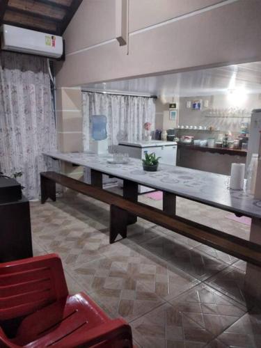 Dapur atau dapur kecil di Casa em Pomerode_SC