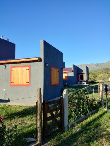 Het gebouw waarin het vakantiehuis zich bevindt