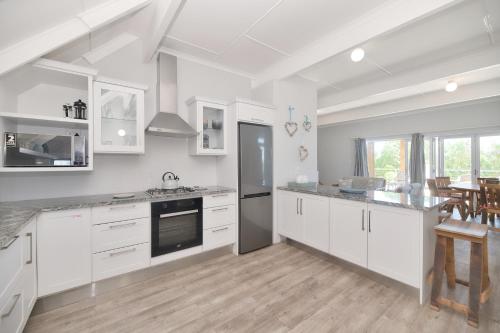 Dapur atau dapur kecil di Fisher's View In Arniston