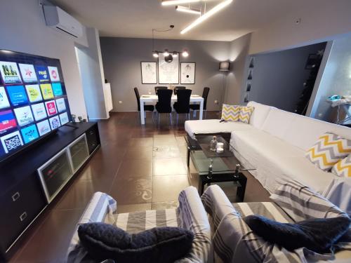 Fotografie z fotogalerie ubytování Infinity Horizon Syros Apartment v destinaci Lazaréta