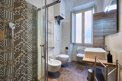 - Modern & Bright Apartment - 10 Min colosseum - Metro San Giovanni