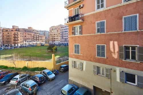 - Modern & Bright Apartment - 10 Min colosseum - Metro San Giovanni