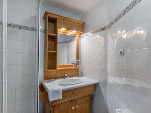 Ένα μπάνιο στο Appartement Val Thorens, 3 pièces, 6 personnes - FR-1-640-13