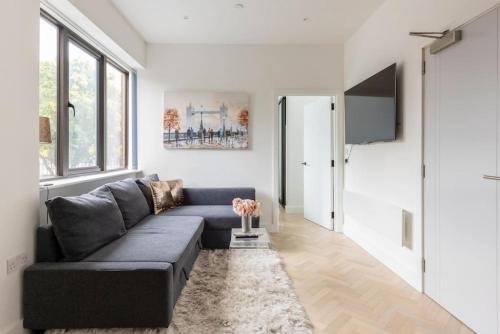 Gorgeous, Modern apartment-fantastic location