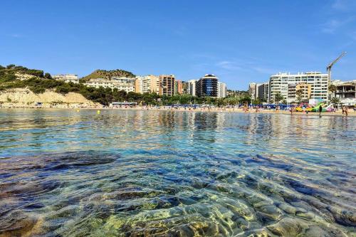 CALA ALTA modern apartment photo 10