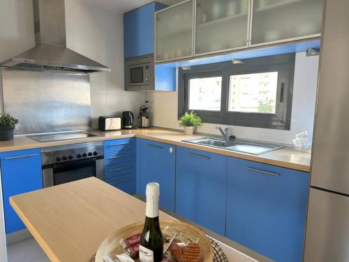CALA ALTA modern apartment photo 13