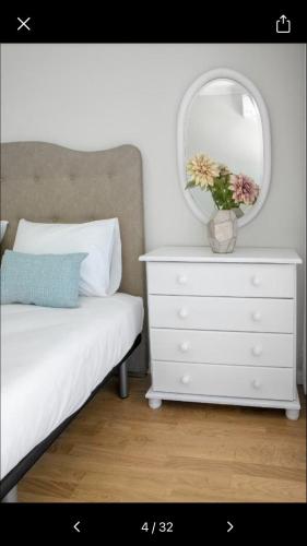 Belas Artes Apartment by LovelyStay