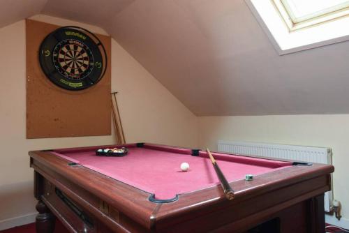 Large family home pool table – Photos 3