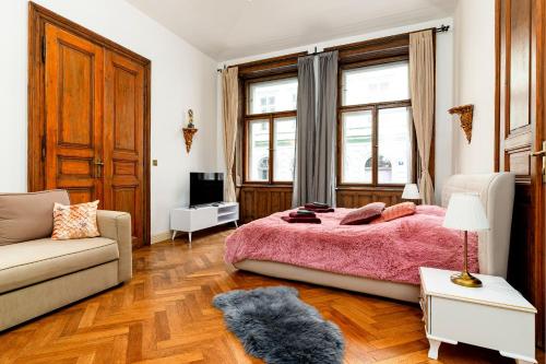 Imperial Deluxe Suite