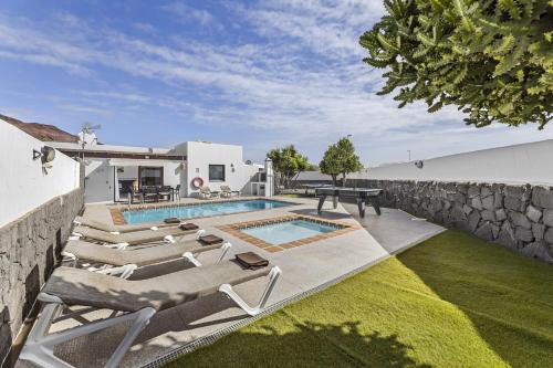 Villa Bezanilla - VipVipVillas