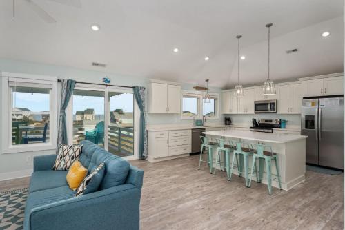 Una cocina o zona de cocina en KH152 Ocean Breeze