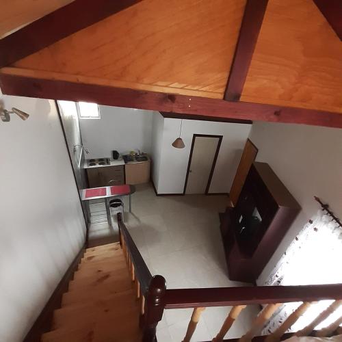 an overhead view of a kitchen and a living room at Departamento Interior independiente in Coquimbo