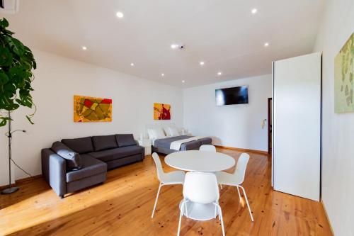 PORTO GARDEN YARD APARTMENT