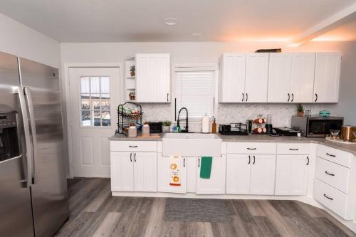 Dapur atau dapur kecil di Carloover Vista: Mountain Escape