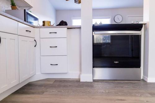 Dapur atau dapur kecil di Carloover Vista: Mountain Escape