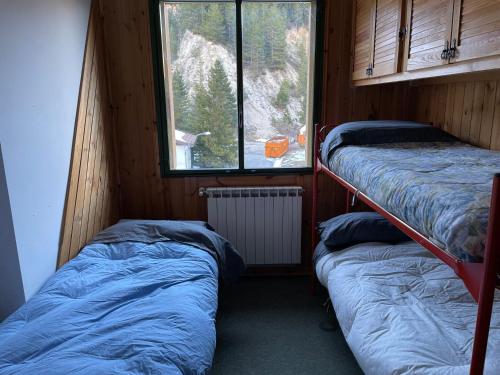 casa vacanze Roccaraso tesisinde bir ranza yatağı veya ranza yatakları