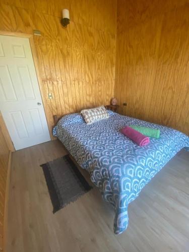 Een bed of bedden in een kamer bij Habitación privada, con baño Privado