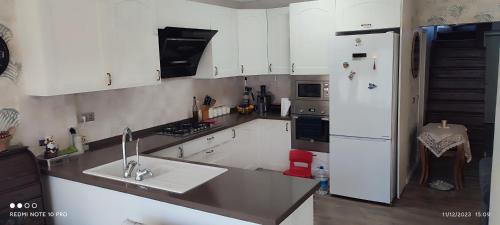 Η κουζίνα ή μικρή κουζίνα στο Villamuz