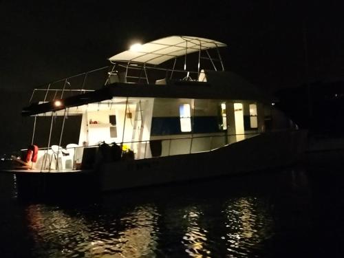 Galeriebild der Unterkunft L'aquahome hébergement sur l'eau in Les Trois-Îlets