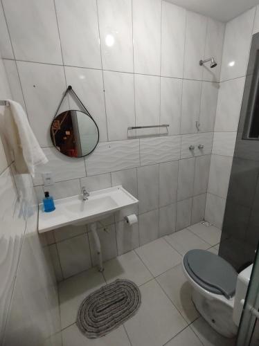 Ένα μπάνιο στο Cabana rústica a 900m da Praia da Ribanceira