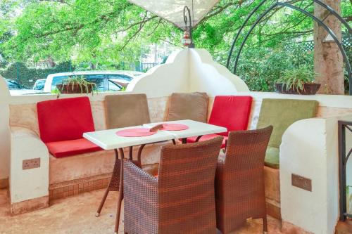 The Heron By Sarovar Portico Indiaにあるシーティングエリア