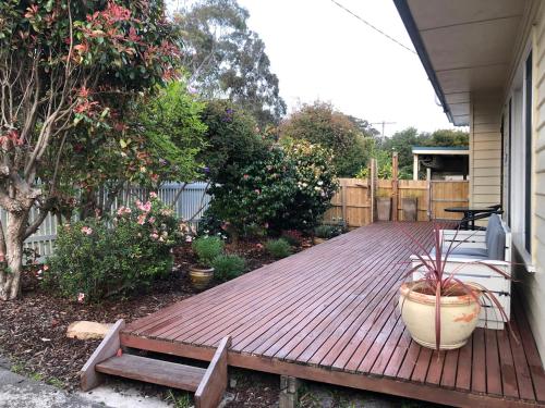 Ein Garten an der Unterkunft Cottage 32