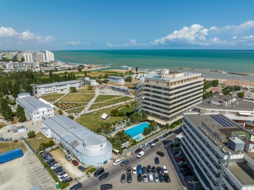 Nespecifikovaný výhled na moře nebo výhled na moře při pohledu z hotelu