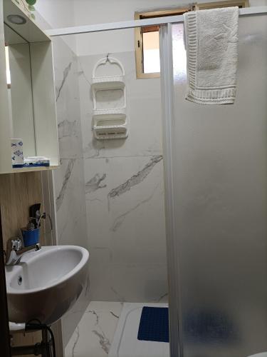 Domus Heraにあるバスルーム