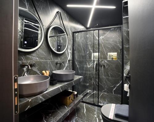 Luxury Apt A at Mitropoleos-Aristotelous square