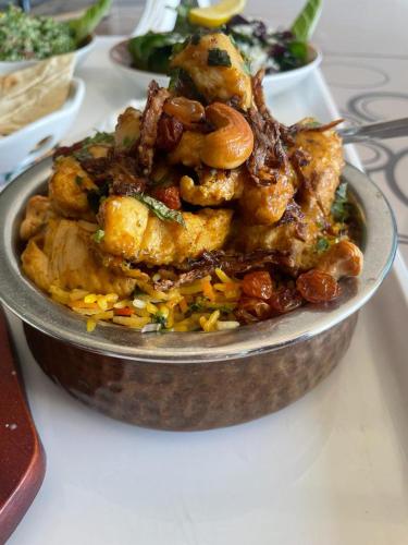 ホテルの敷地内または近くでの食事または食べ物