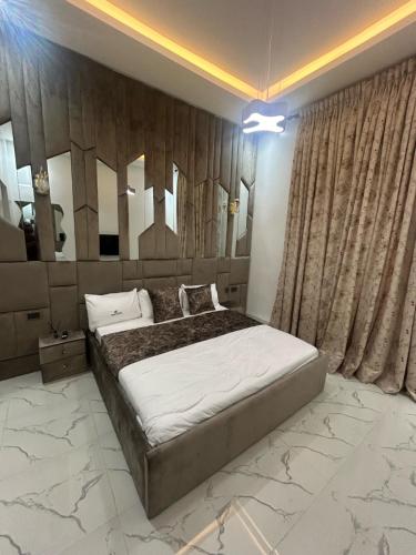 Postel nebo postele na pokoji v ubytování Exquisite 3 Bed