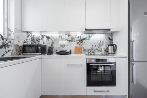 Phaedrus Living: Glyfada Seaview Luxury Penthouse