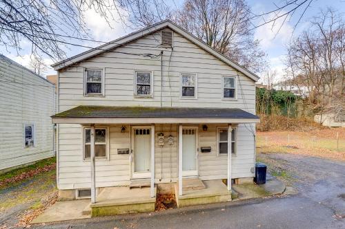 Photo de la galerie de l'établissement Updated Minersville Townhome by ATV Trail!, à Mount Pleasant