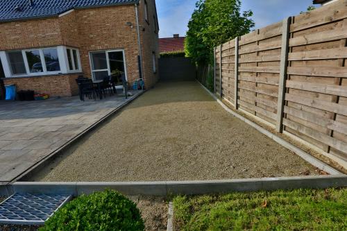 Κήπος έξω από το Vakantiewoning Casa Maran in een groene omgeving te Heusden-Zolder