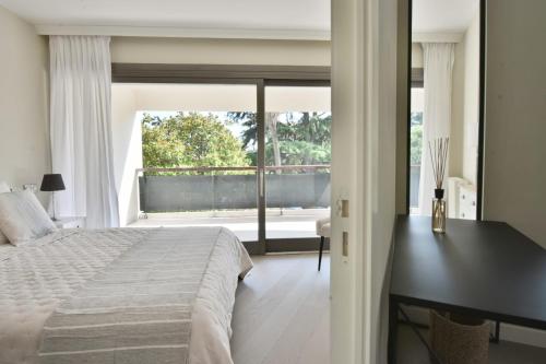 CANNES - 2-BR flat 15-min walk to the beaches