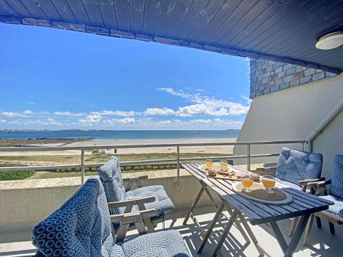 RÉF 149 LARMOR-PLAGE Studio moderne vue sur mer