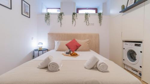 Old Town 1BR Duplex by LovelyStay