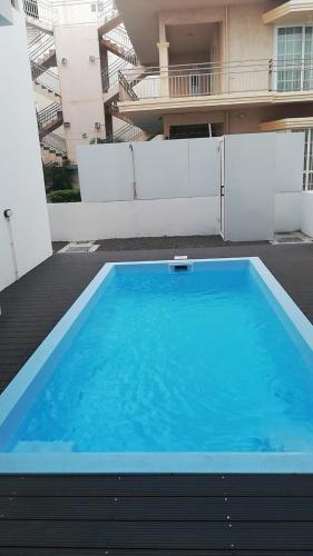 Bassein majutusasutuses NAYUHA apt B või selle lähedal