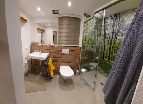 Ванная комната в Ferienhaus: Mitten auf dem Reiterhof